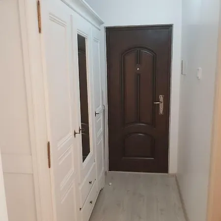 Cozy In A Quiet Area Apartment Craiova
